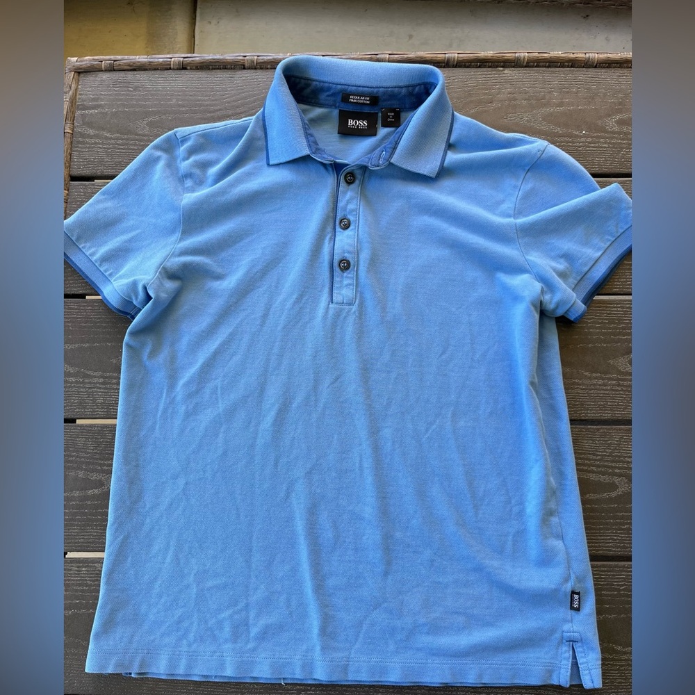 🔥 Woman’s Hugo Boss polo Shirt Size Small 🔥🔥